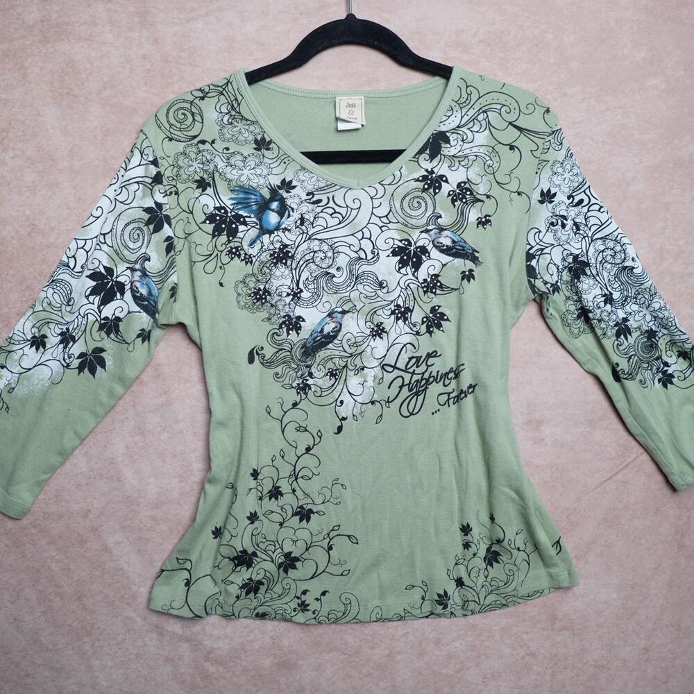 Jess & Jane Bird Graphic Top Sage Green M